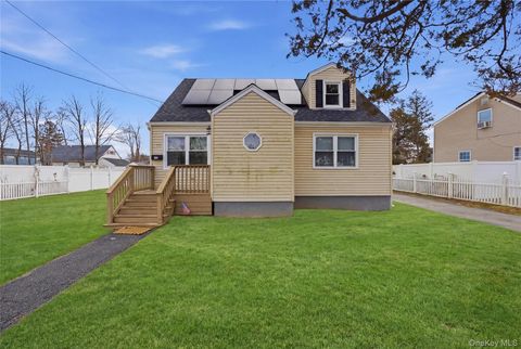 Homes For Sale - 12 S Prospect Street<br/> Copiague, NY 11726