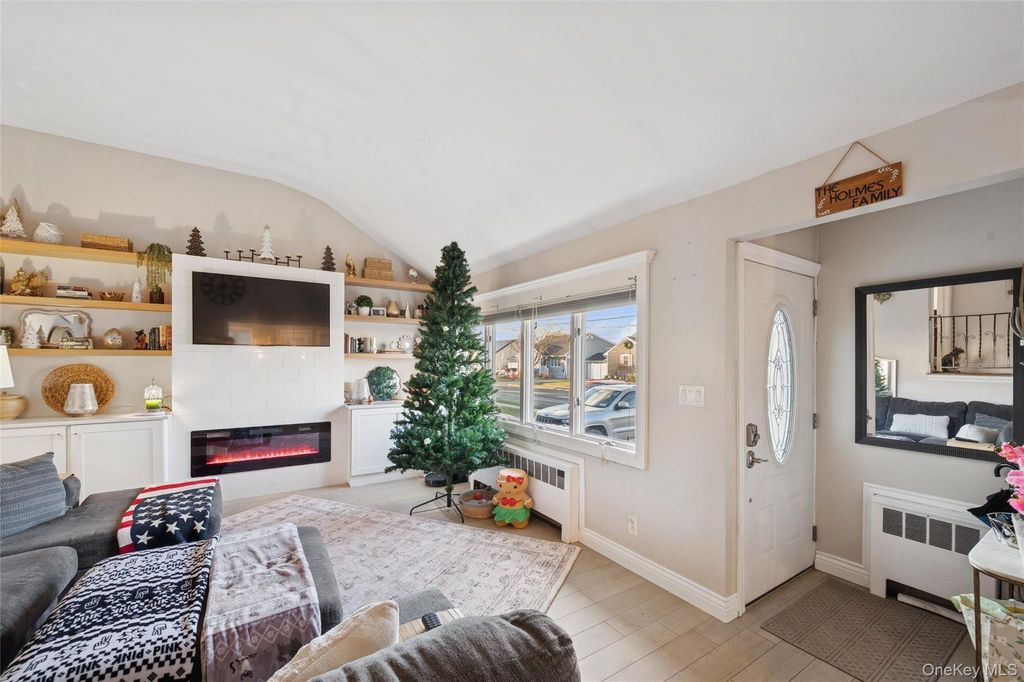 Photo of 14 Blanchard Street, West Babylon, NY 11704 (MLS # 943009)