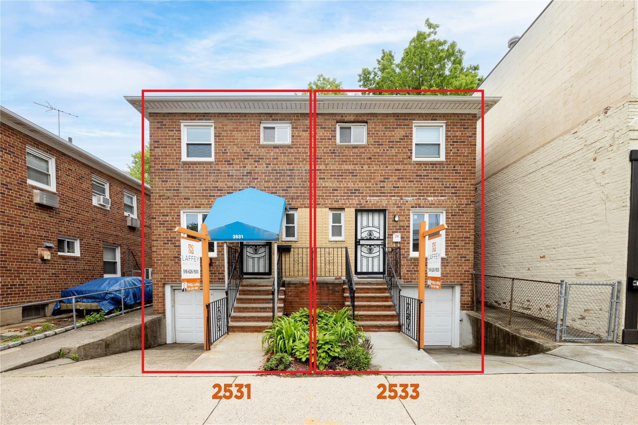 Francis Lewis Boulevard, Whitestone, Queens, NY - 3 Bedrooms  
2 Bathrooms  
5 Rooms - 