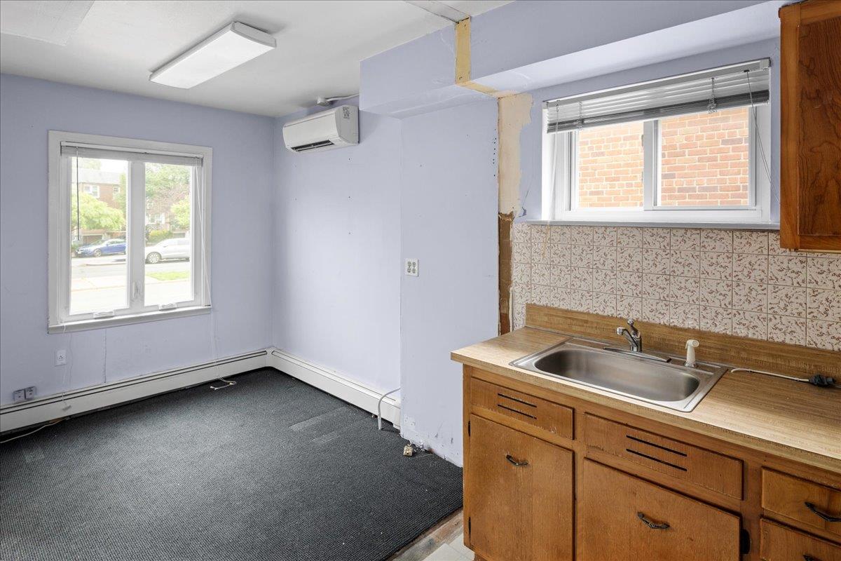 2531 Francis Lewis Boulevard, Whitestone, New York image 9