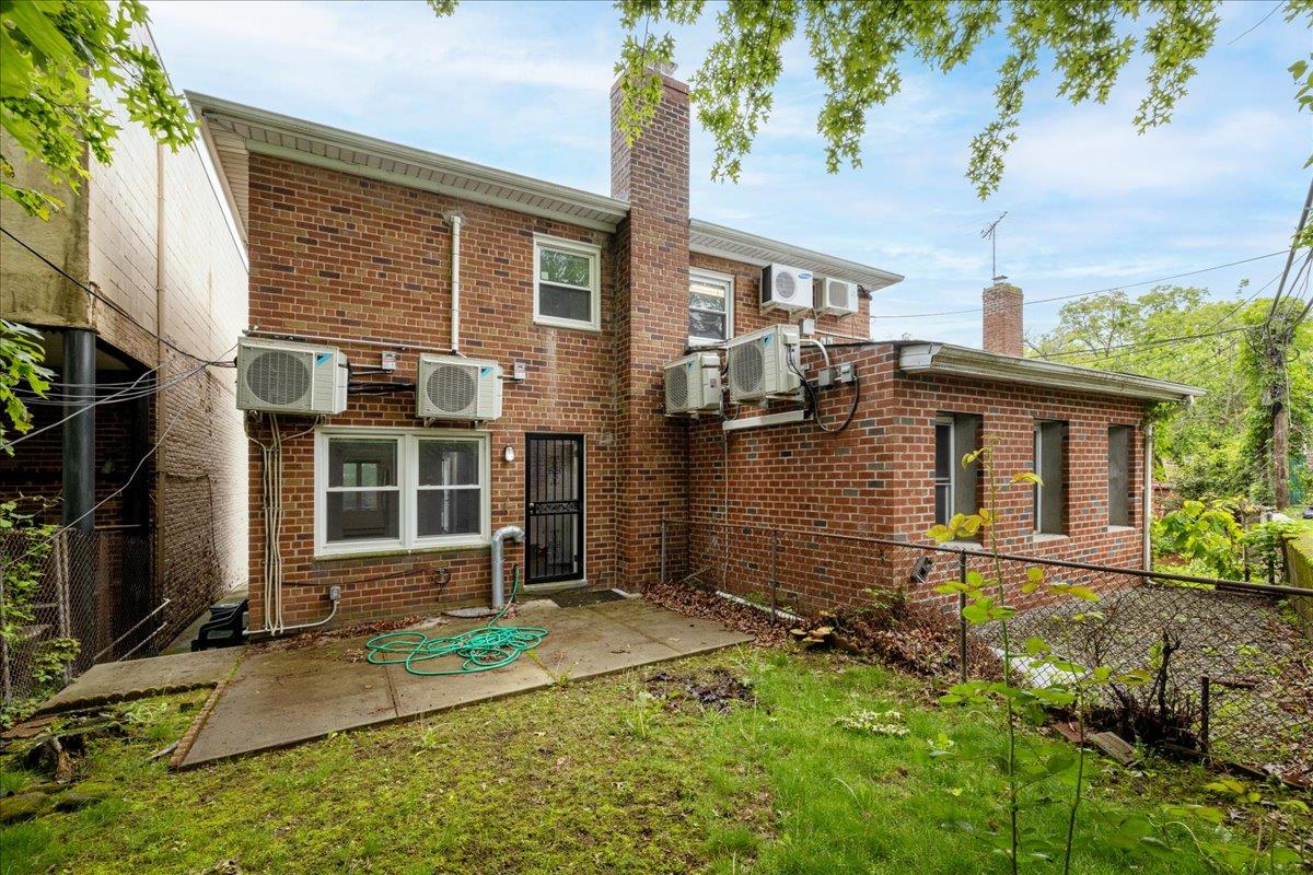 2531 Francis Lewis Boulevard, Whitestone, New York image 17
