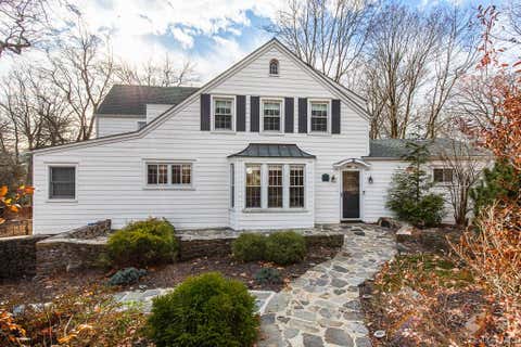 Homes For Rent - 25 Roxbury Road<br/> Scarsdale, NY 10583