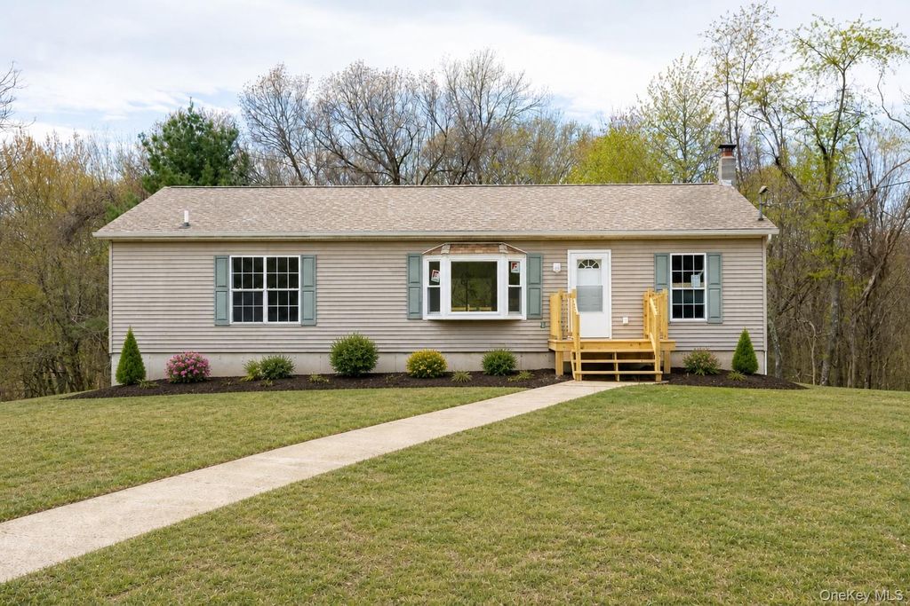 Photo of 83 Weaver Road, Elizaville, NY 12523 (MLS # 993951)