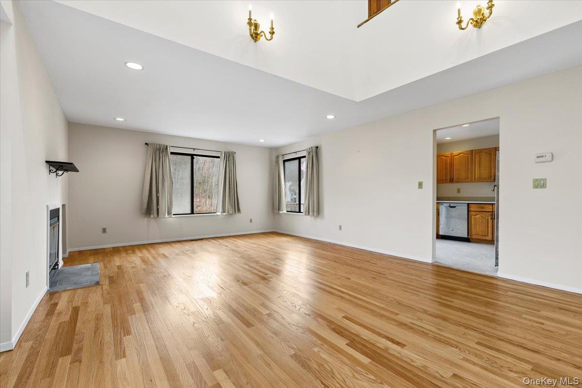 88 Farm Lake Crescent Road