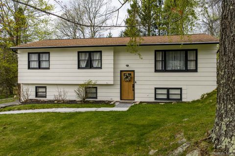 Homes For Sale - 86 Atwell Lane<br/> Monticello, NY 12701
