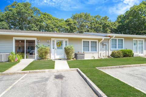 Photo of 191 Ventry Court #D, Ridge, NY 11961 (MLS # 894142)