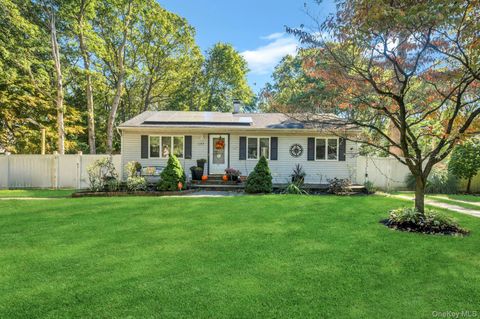 Photo of 1199 Connetquot Avenue, Central Islip, NY 11722 (MLS # 924236)