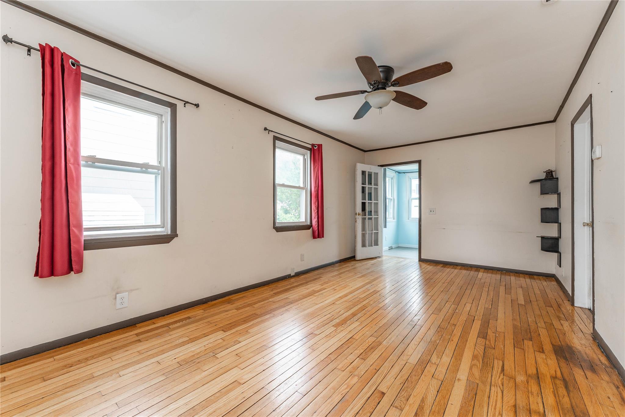 47 Harding Avenue, Hicksville, New York image 3