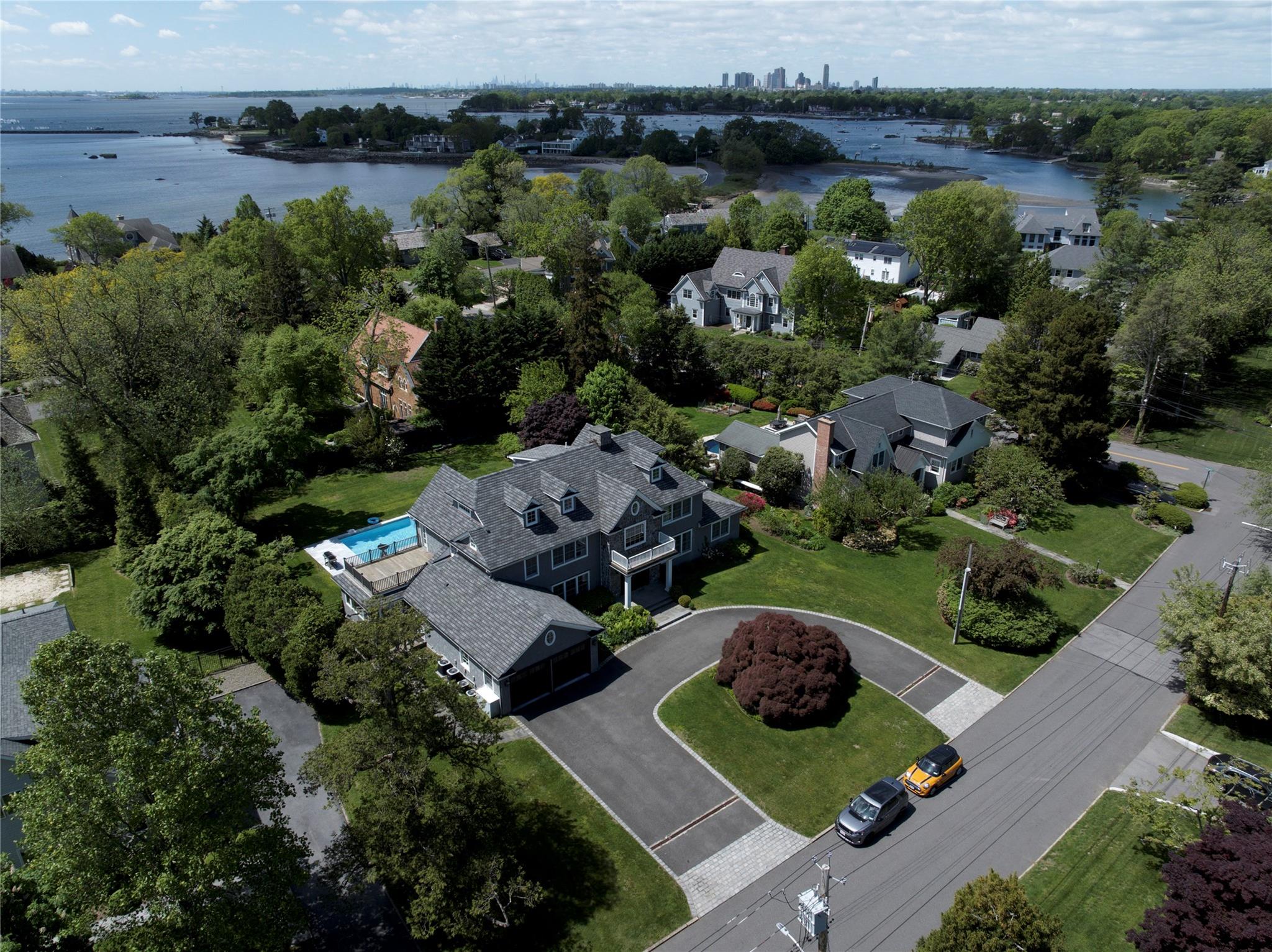 1015 Seven Oaks Lane Ln, Mamaroneck, New York image 4