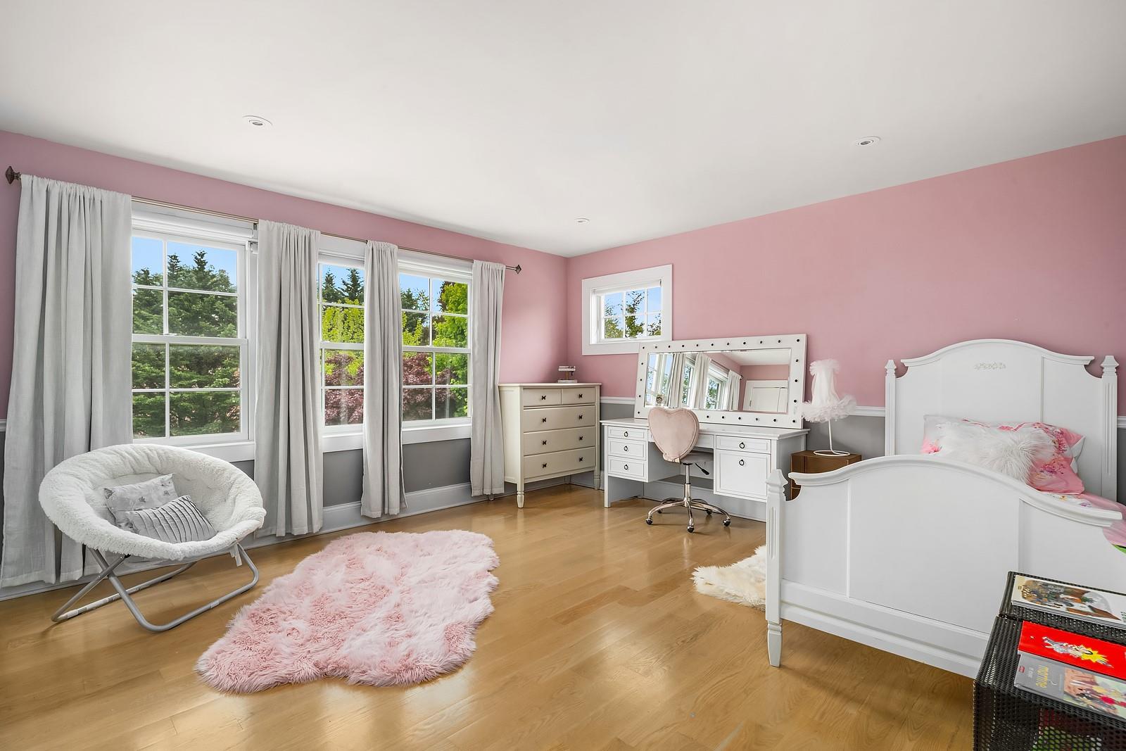 1015 Seven Oaks Lane Ln, Mamaroneck, New York image 18