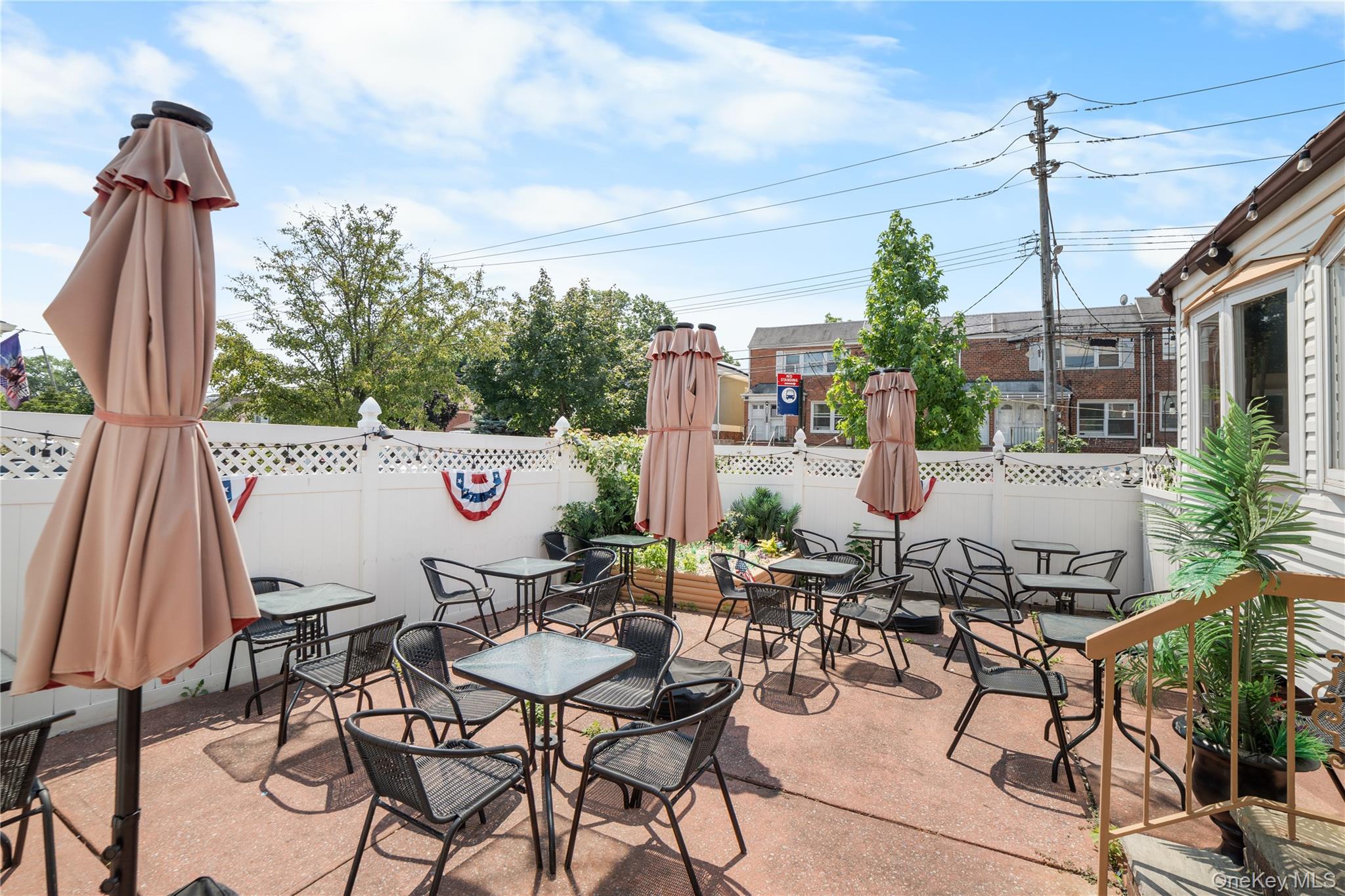 9-17 Clintonville Street