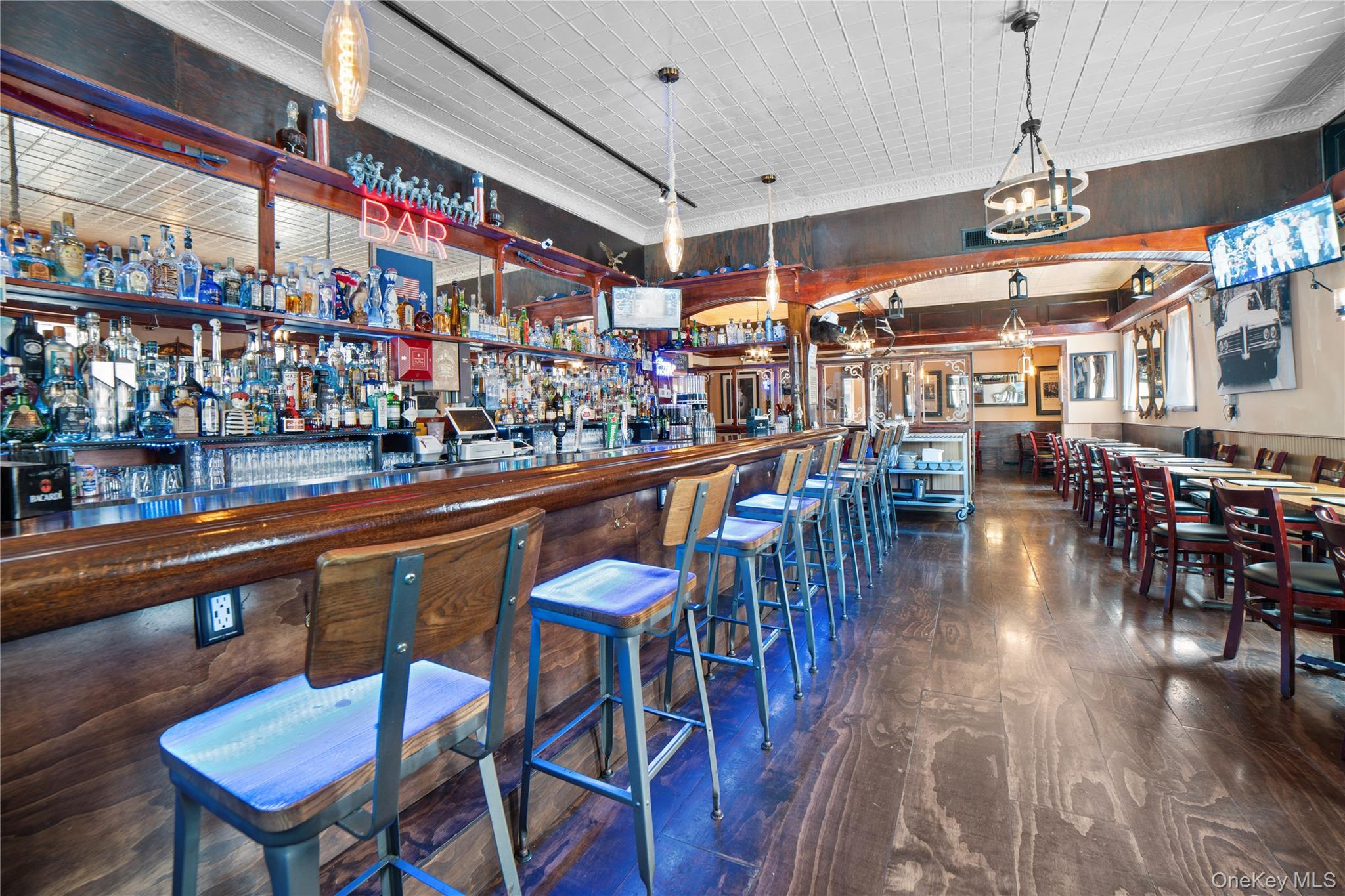 9-17 Clintonville Street