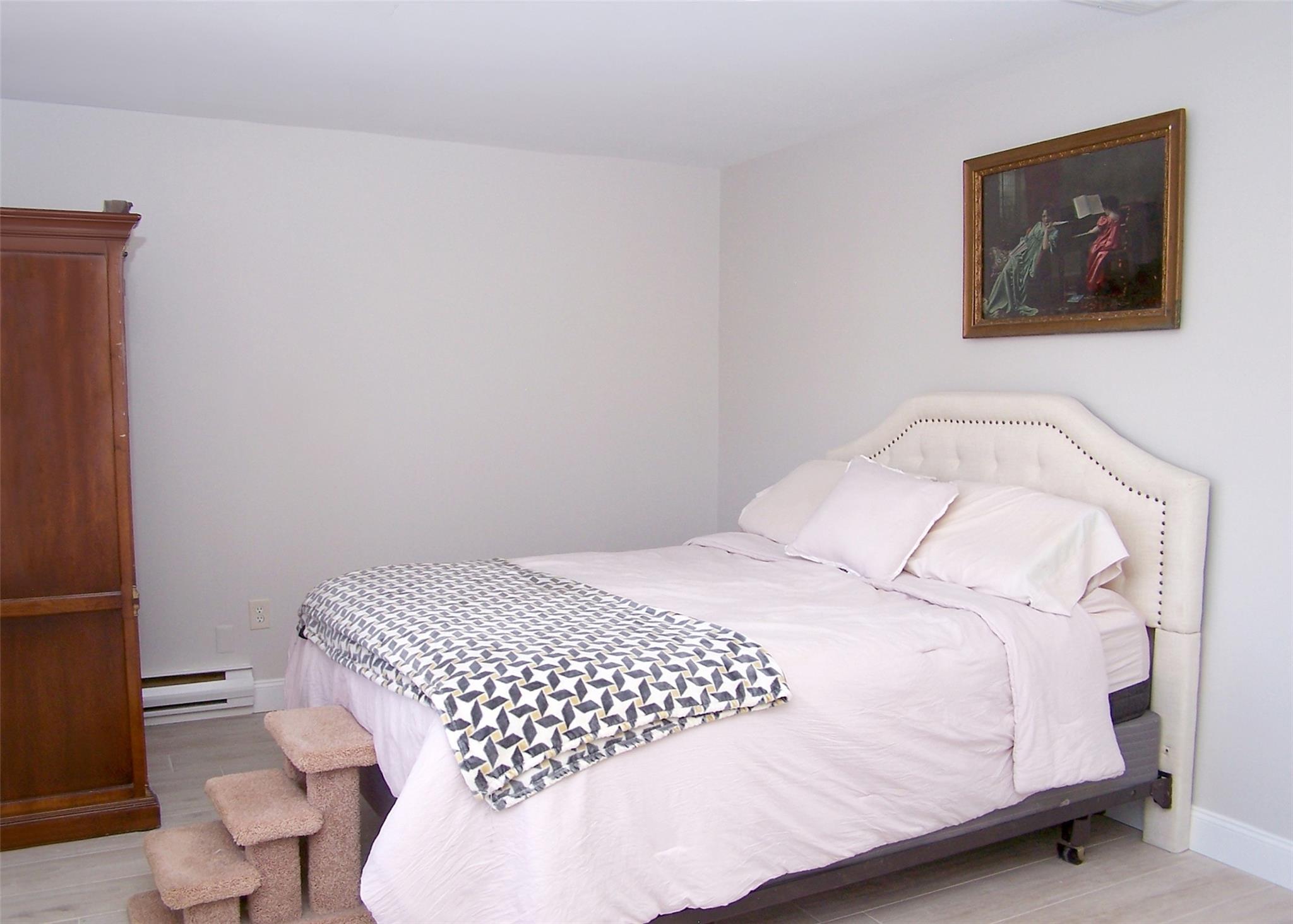 16 Hearthside Drive, Mount Sinai, New York image 9