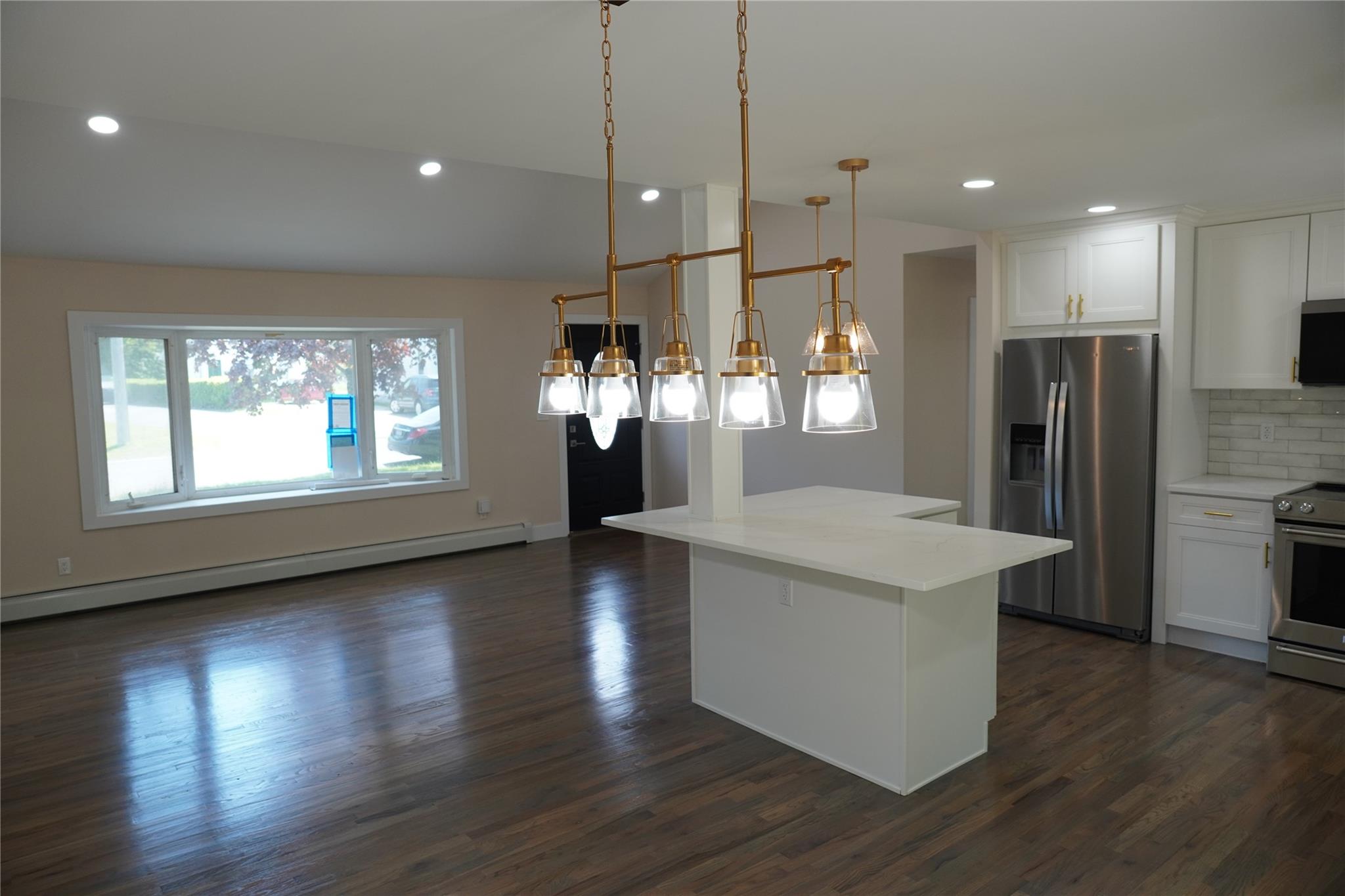 352 Bay Avenue, Patchogue, New York image 5