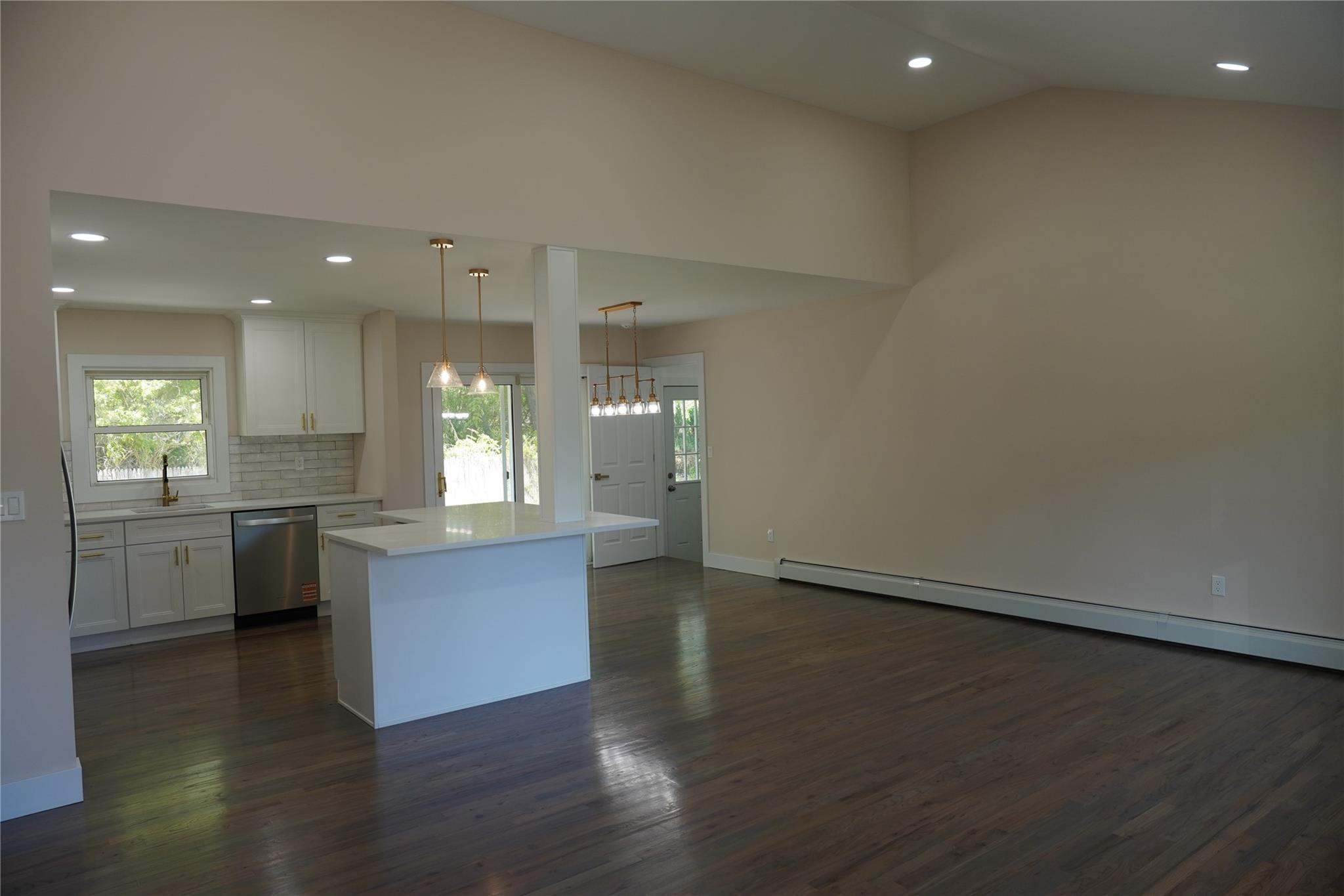 352 Bay Avenue, Patchogue, New York image 2