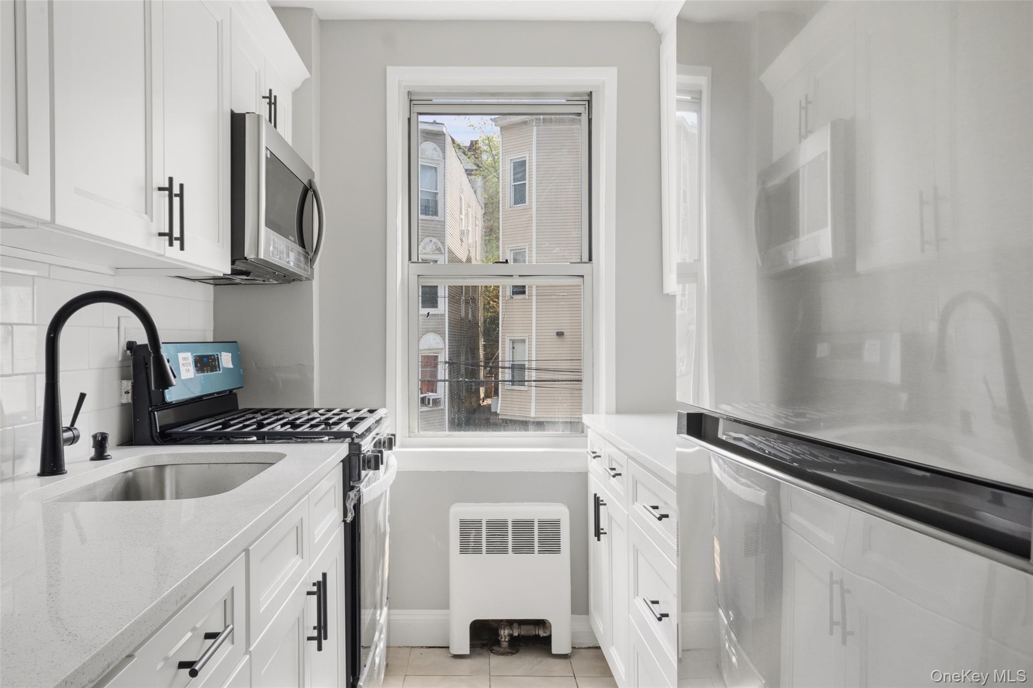 134 Ravine Avenue 3B