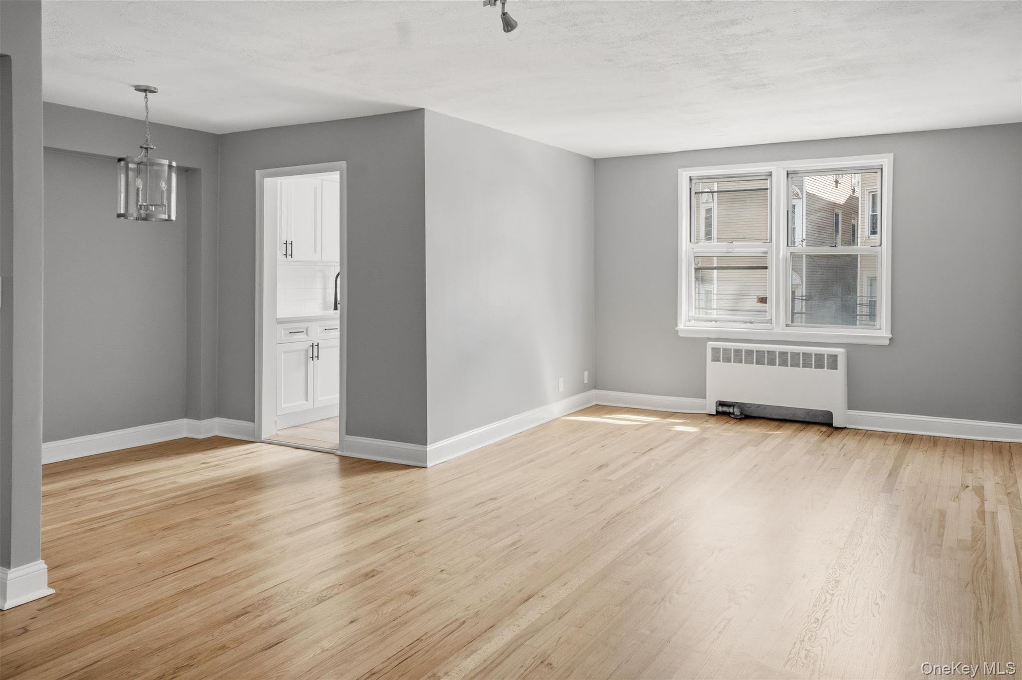 134 Ravine Avenue 3B