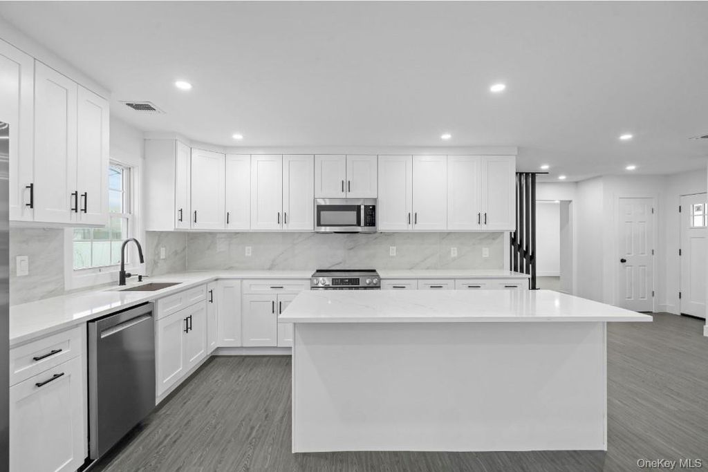 Photo of 200 Irish Lane, Islip Terrace, NY 11752 (MLS # 992969)