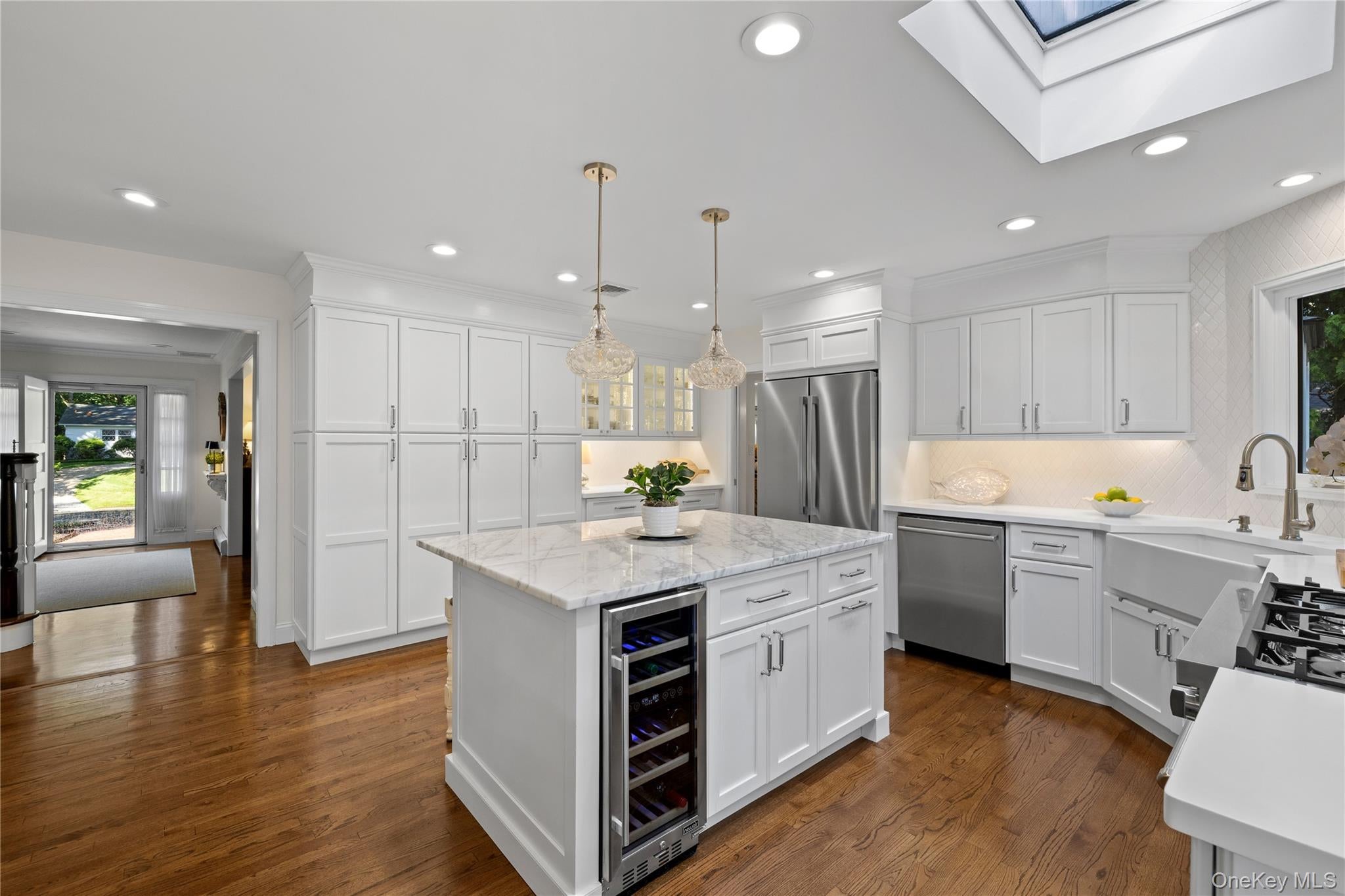 7 Soundview Drive