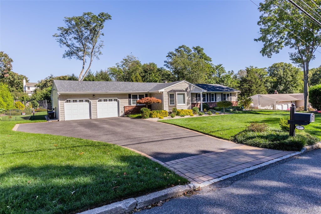 Photo of 5 Francis Street, Setauket, NY 11733 (MLS # 1067411)