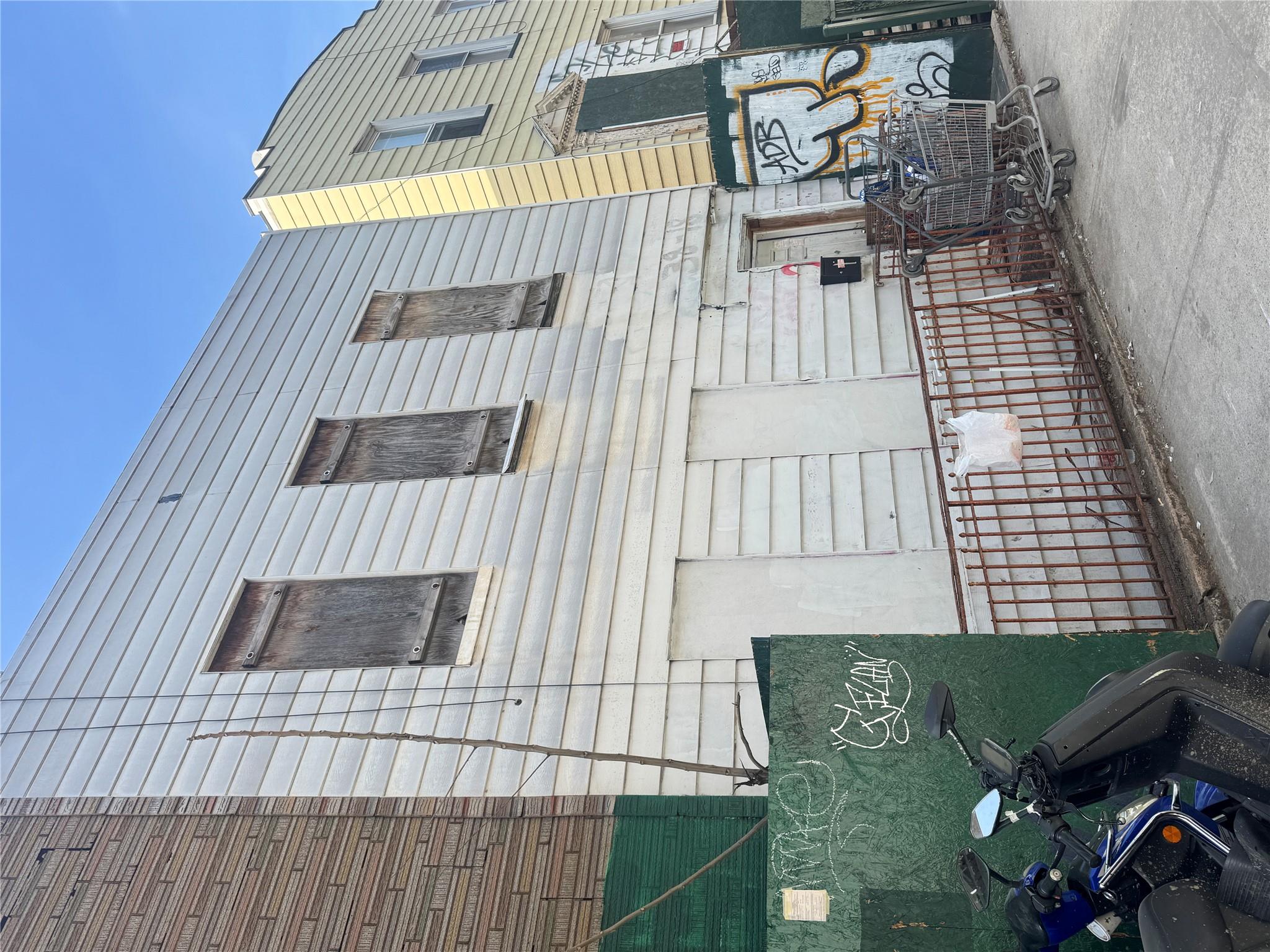 3818 E 31st Street, Long Island City, New York image 2