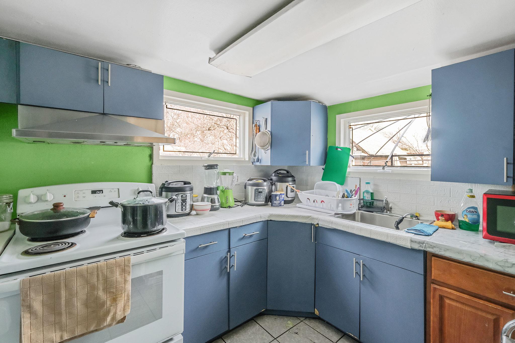 78 New Hyde Park Road, Franklin Square, New York image 9
