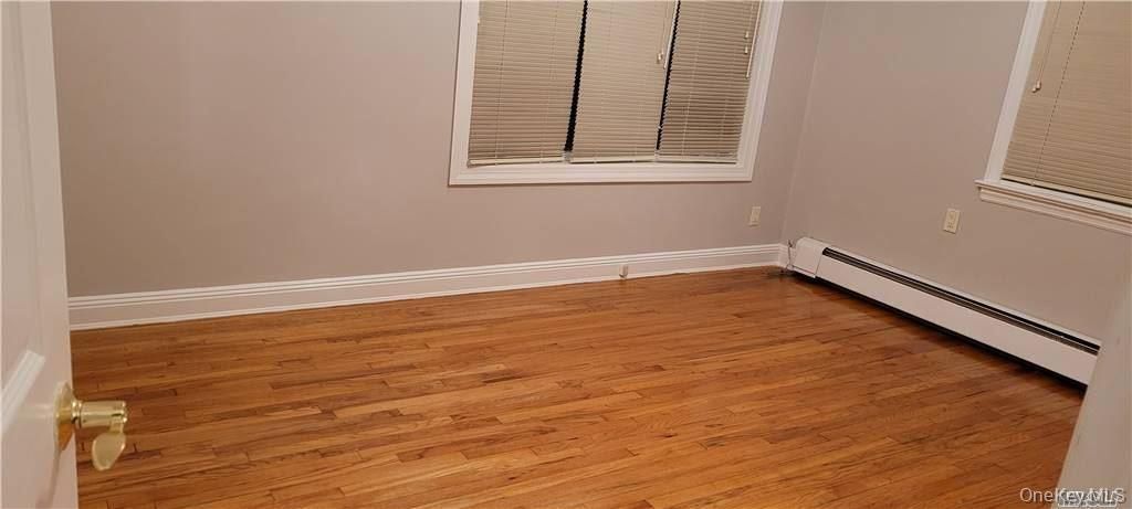 Photo of 63 E Dover Street, Valley Stream, NY 11580 (MLS # 990503)