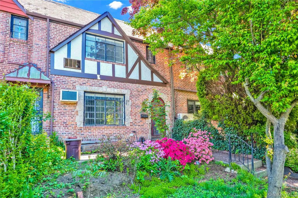 Photo of 6741 Kessel Street, Forest Hills, NY 11375 (MLS # 995499)