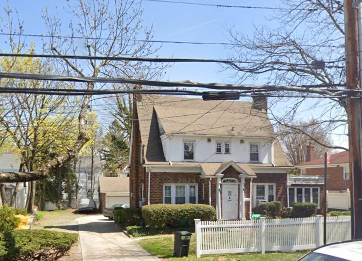 33-15 Bell Blvd Blvd, Bayside, New York image 1