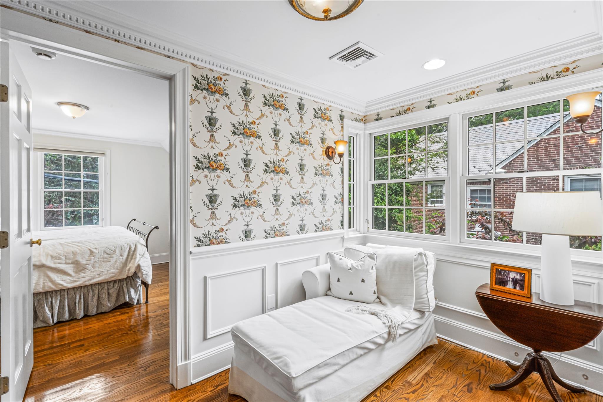 74 Eakins Road, Manhasset, New York image 14