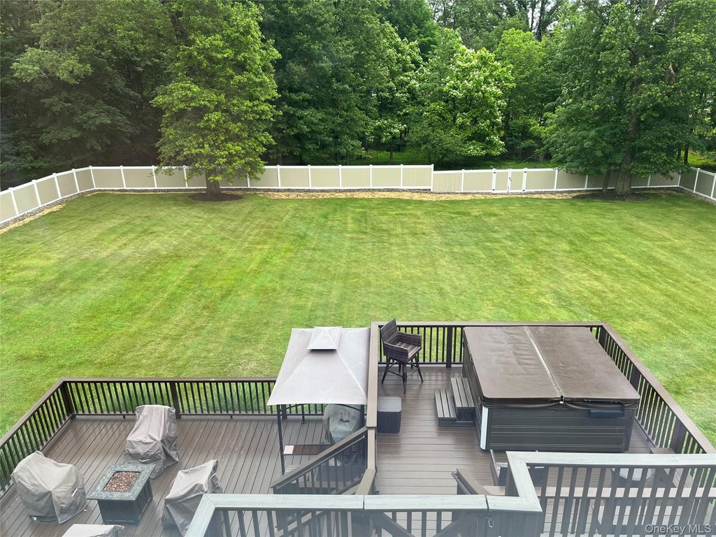 Photo of 320 Highland Ave Ext. Extension, Middletown, NY 10940 (MLS # 966914)