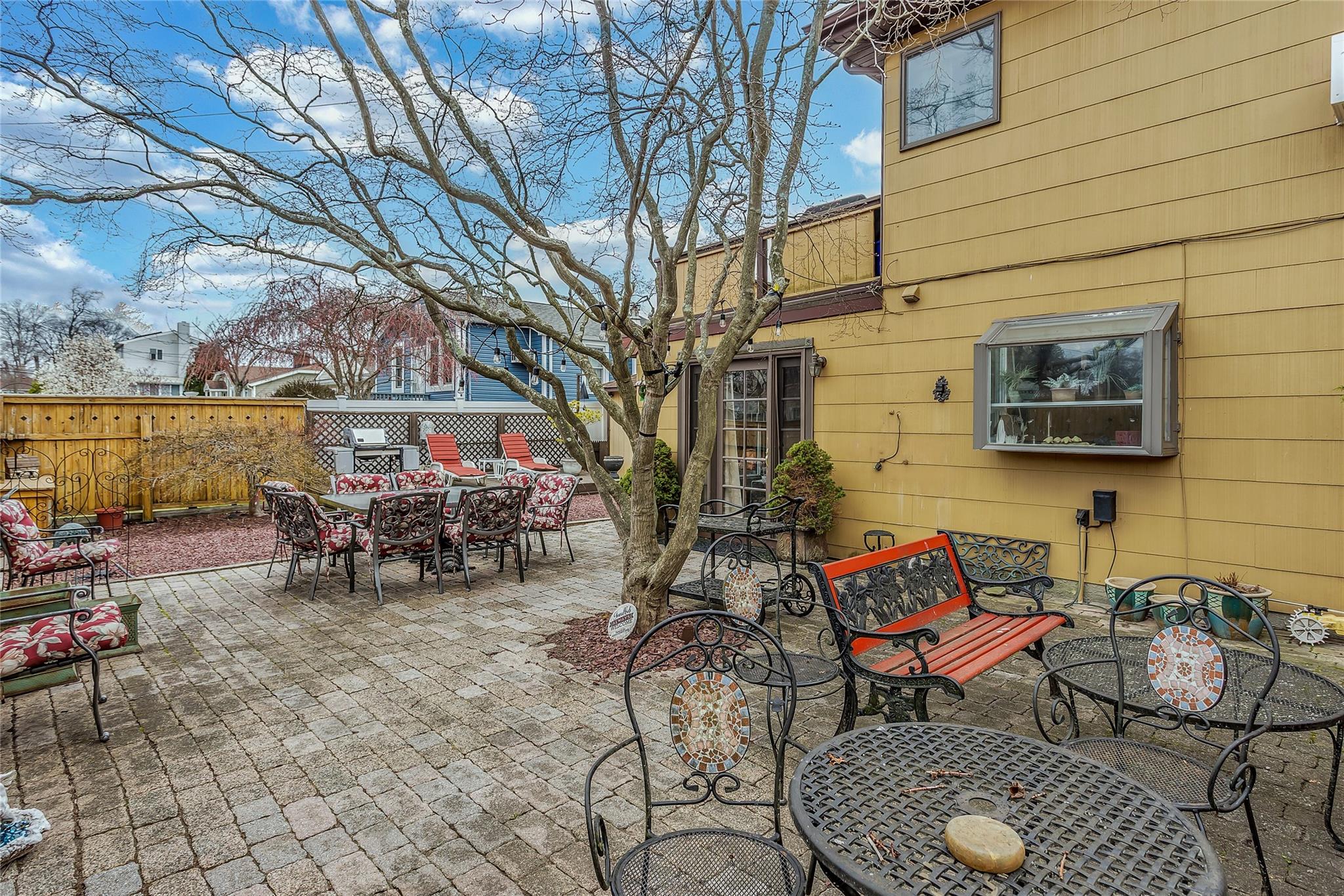 132 Lake Drive, Copiague, New York image 29