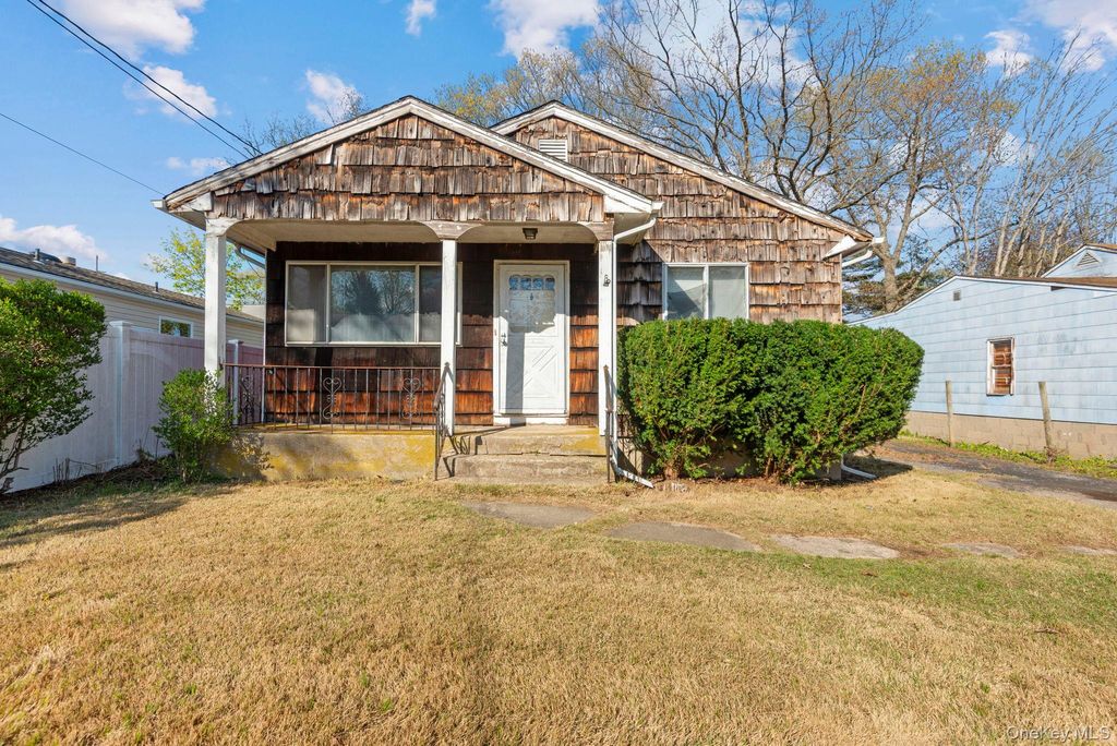 Photo of 10 Timon Court, Huntington, NY 11743 (MLS # 987878)