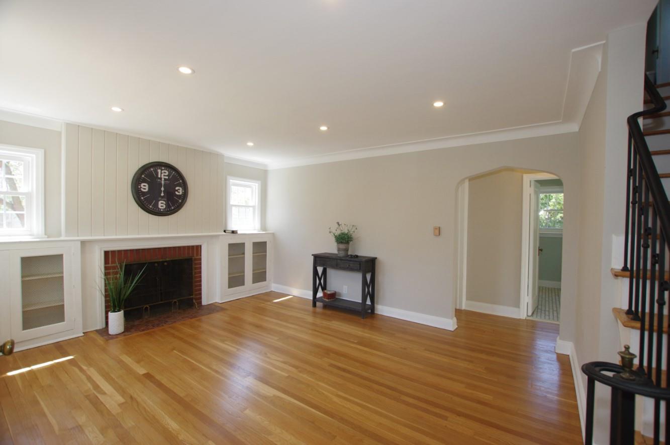 318 Hawthorne Avenue, Uniondale, New York image 5