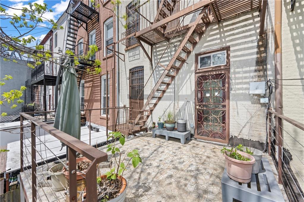 380 Monroe Street
