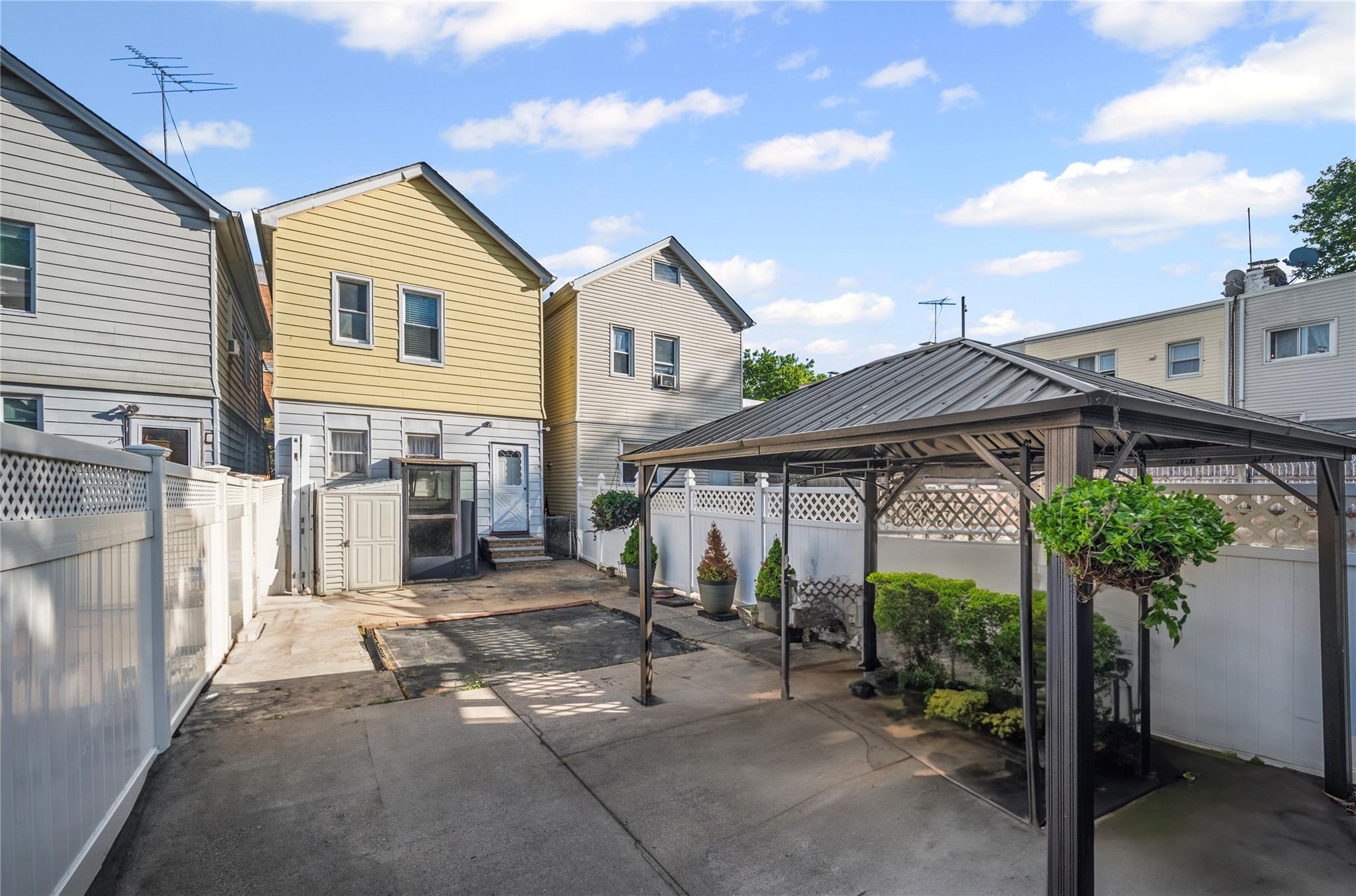 102-13 85th Avenue, Richmond Hill, New York image 29