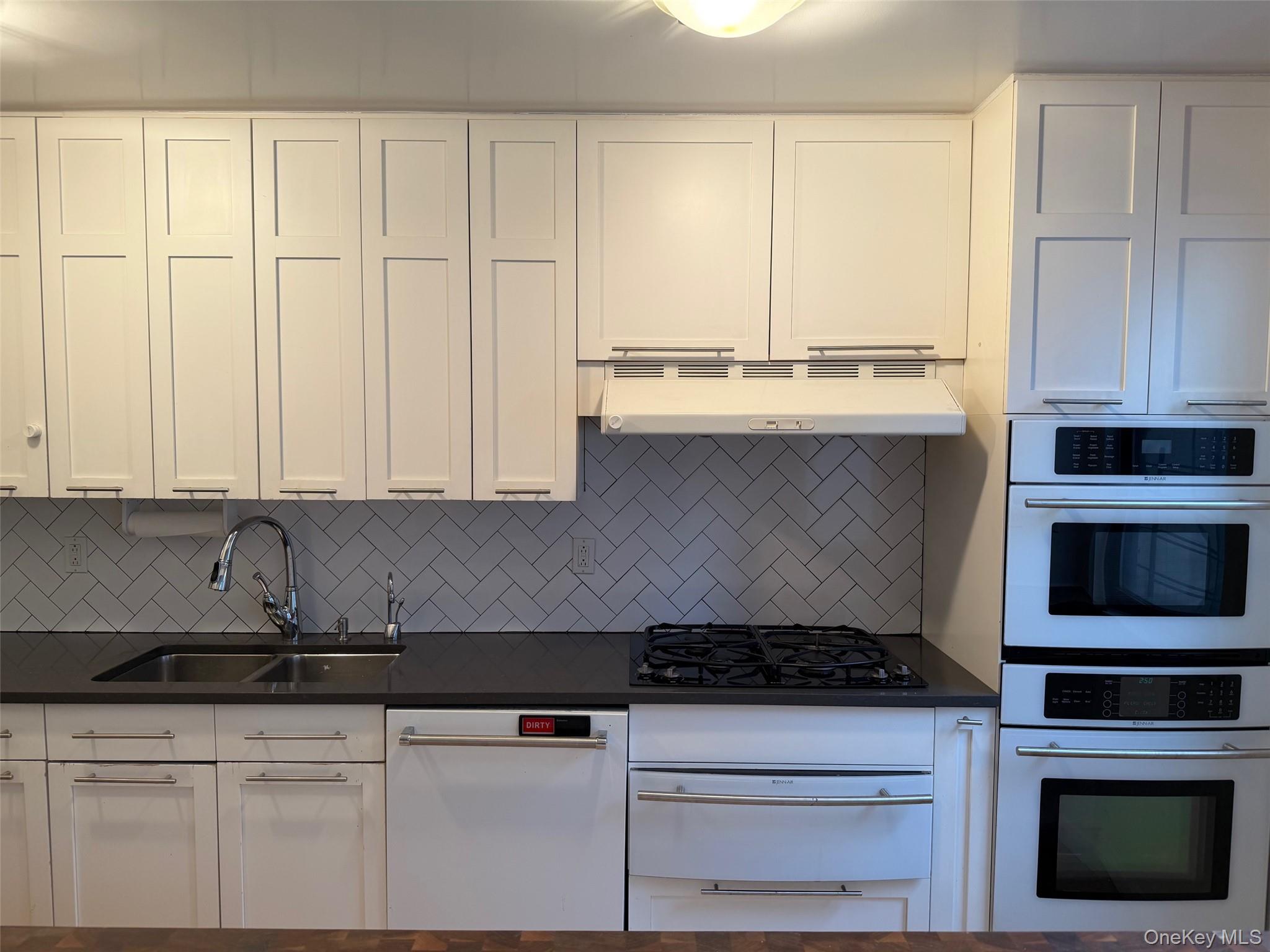 420 E 51st Street 8DE