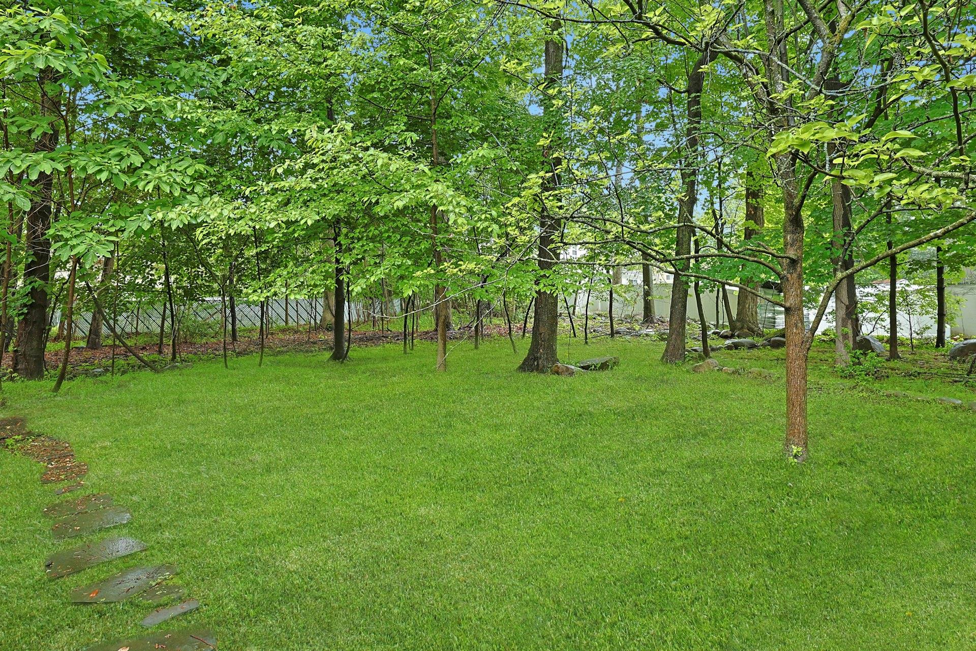 13 Old Brick Road, New City, New York image 3