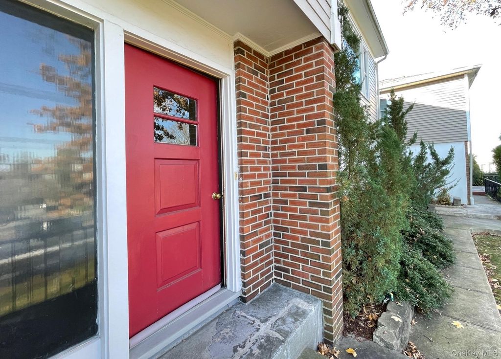 Photo of 1320 Mamaroneck Avenue, Mamaroneck, NY 10543 (MLS # 950006)