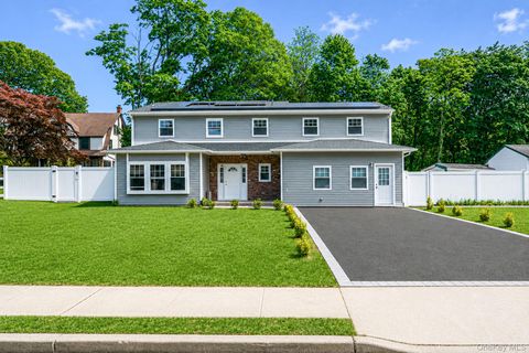 Homes For Sale - 883 Hawkins Avenue<br/> Suffolk County, Lake Grove, NY 11755