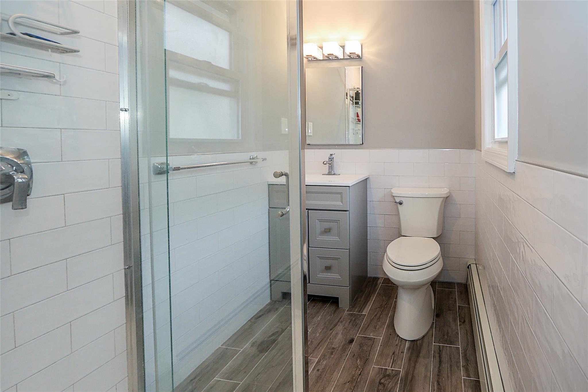 61 Barrymore Boulevard, Franklin Square, New York image 12