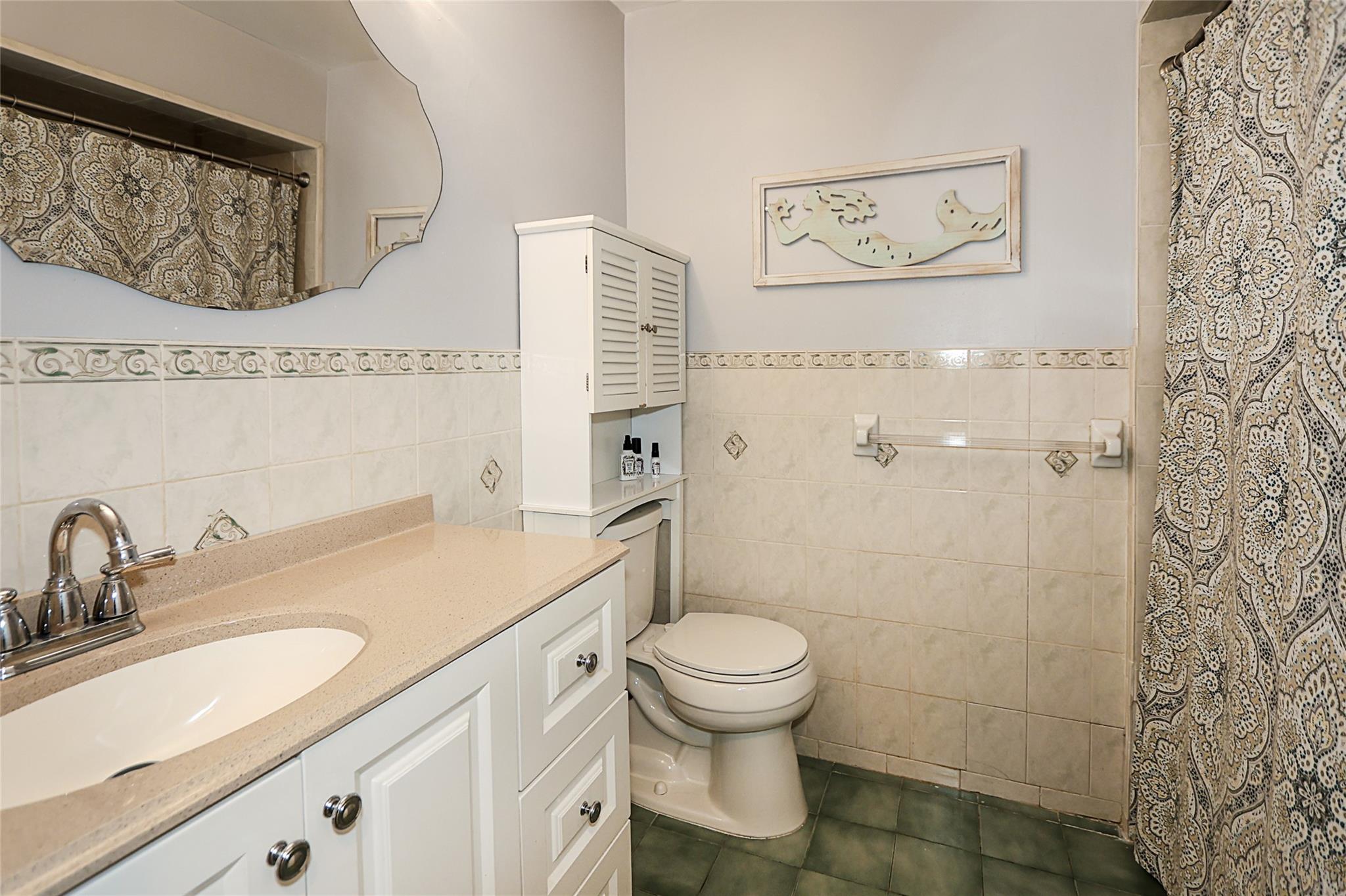61 Barrymore Boulevard, Franklin Square, New York image 15