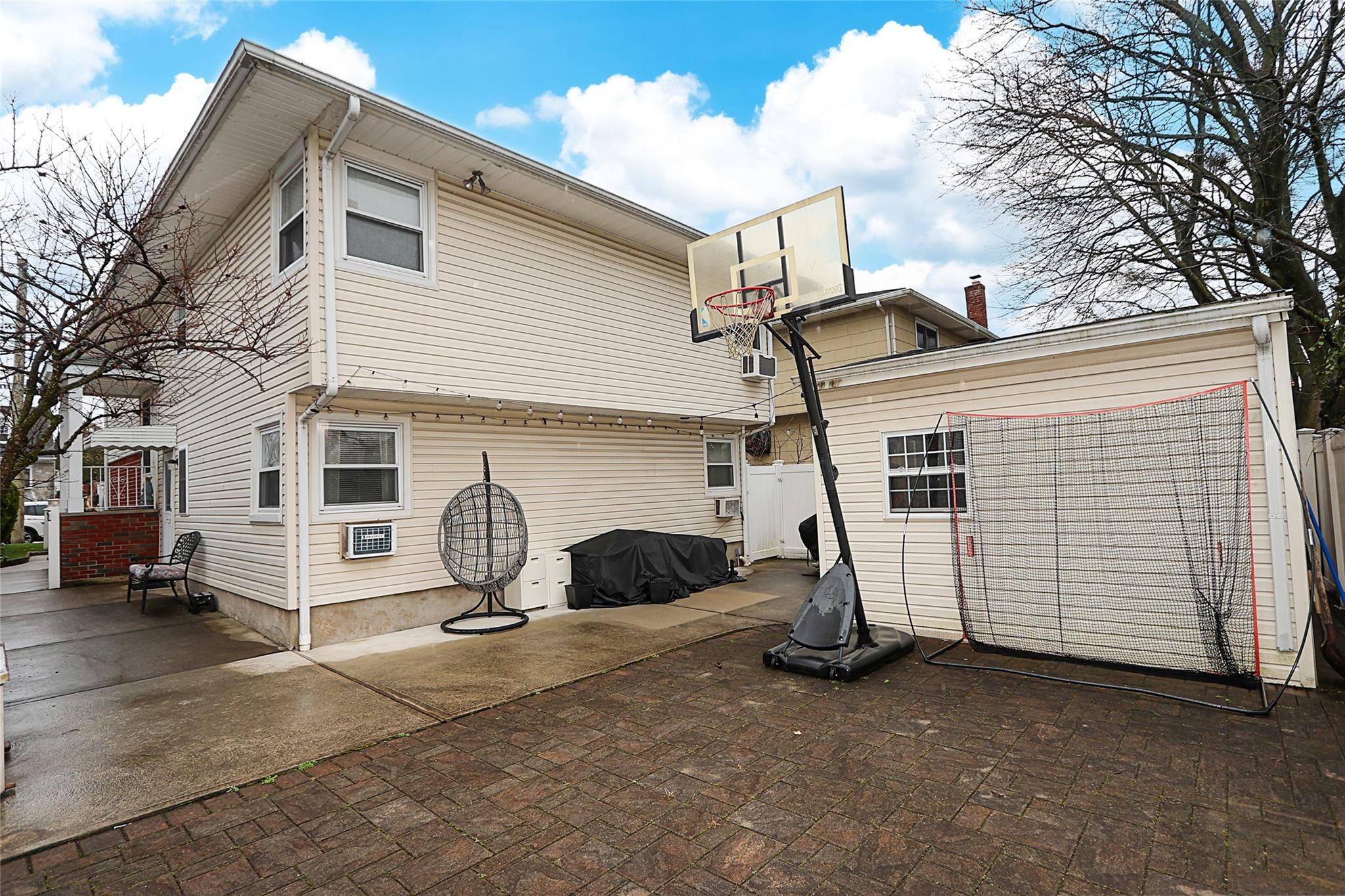 61 Barrymore Boulevard, Franklin Square, New York image 25