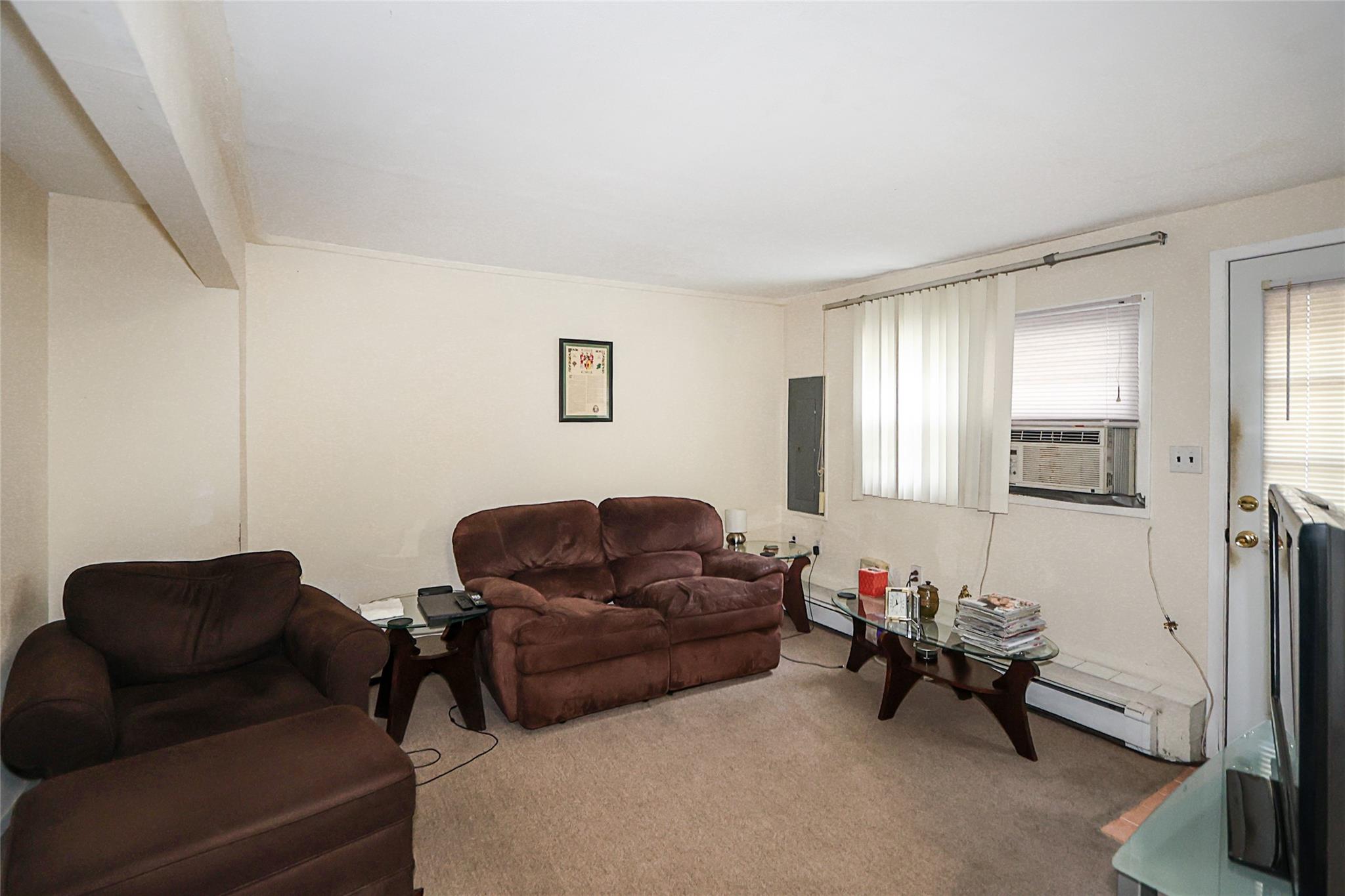 61 Barrymore Boulevard, Franklin Square, New York image 21