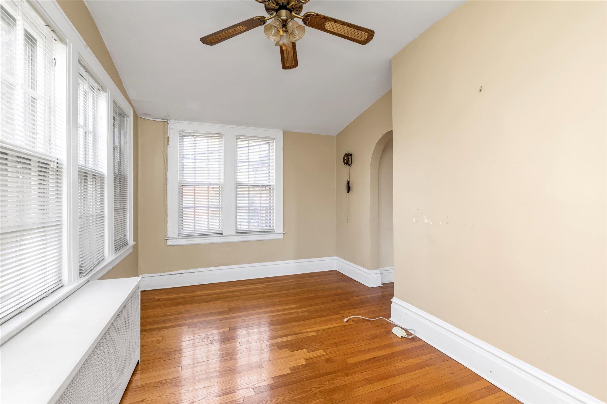 9 May Court, West Hempstead, New York image 3