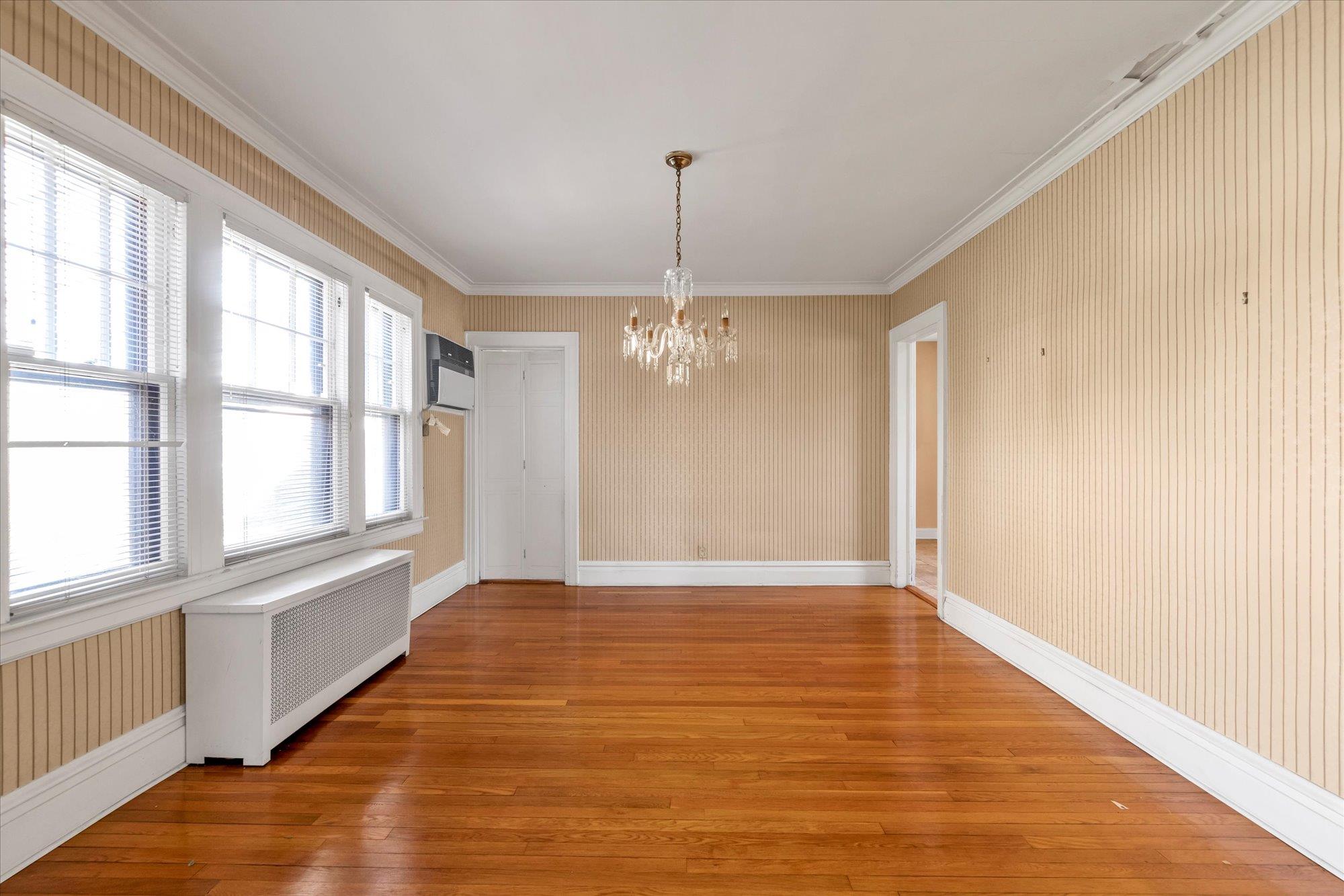 9 May Court, West Hempstead, New York image 7