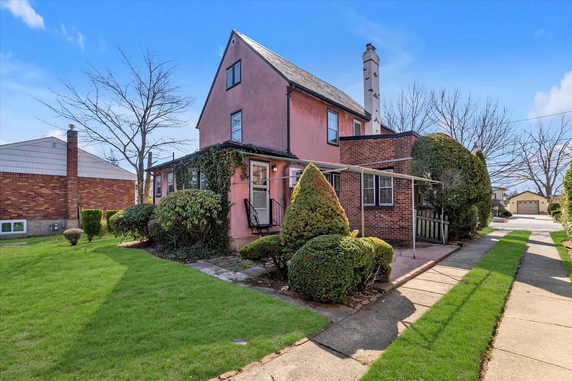 9 May Court, West Hempstead, New York image 20