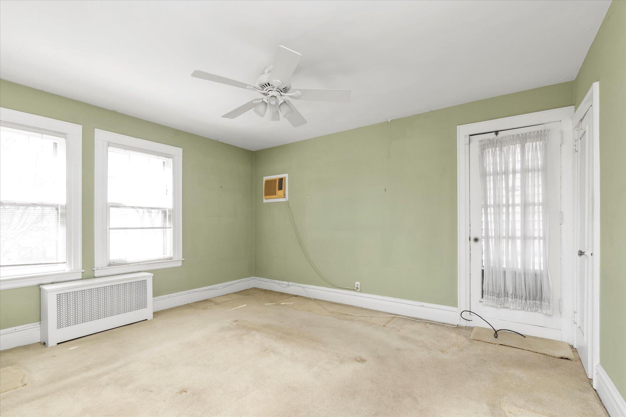 9 May Court, West Hempstead, New York image 13