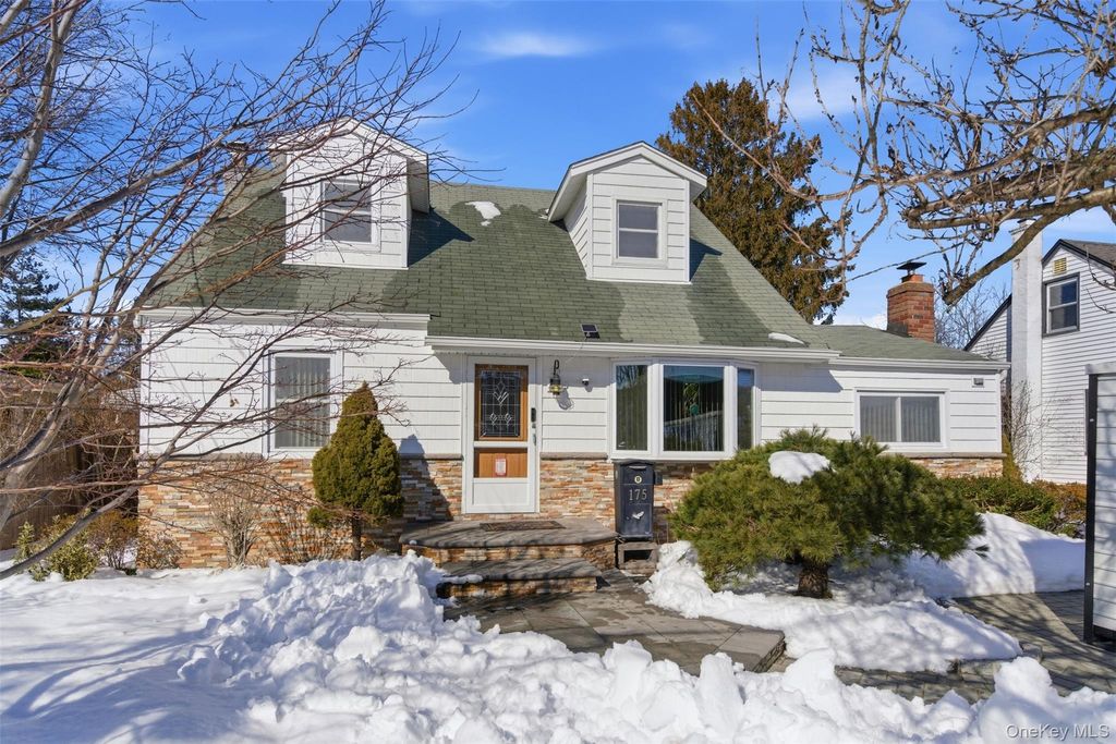 Photo of 175 Van Buren Street, West Babylon, NY 11704 (MLS # 947266)