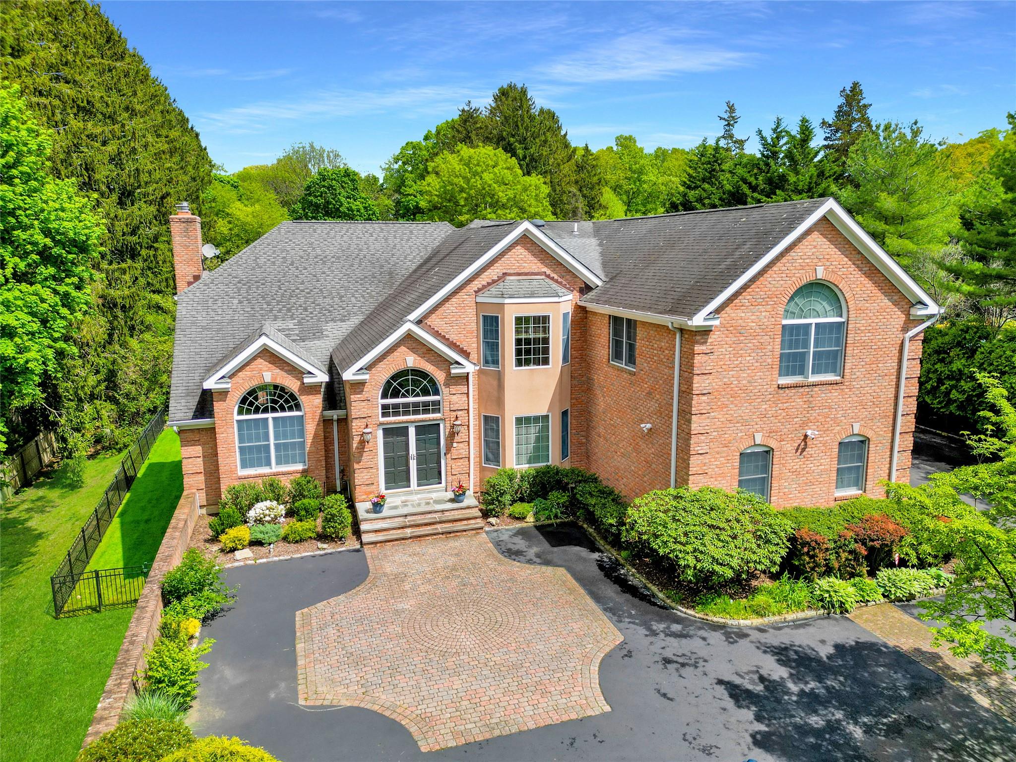 20 Chauncey Place, Woodbury, New York image 1
